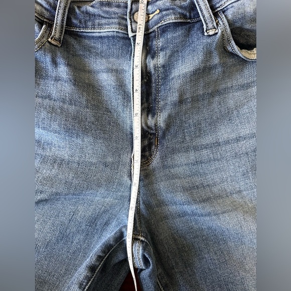 Judy Blue Boyfriend Jeans Size 13/31 Light Wash Stretch Denim - Picture 5 of 8